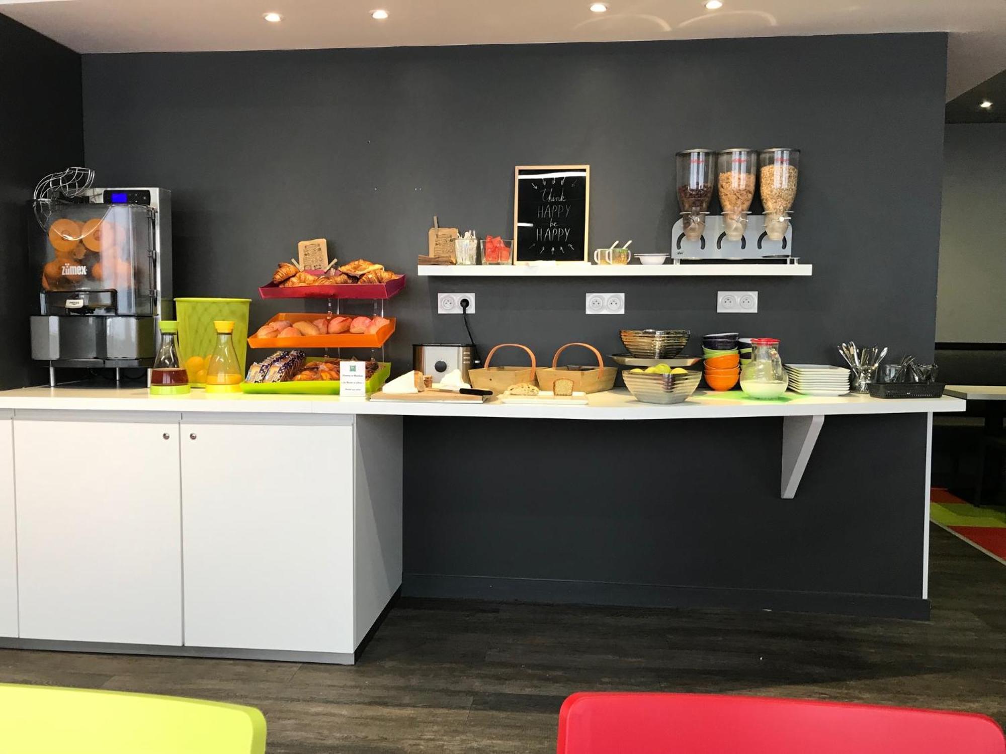 Ibis Styles Chambery Centre Gare Hotell Eksteriør bilde